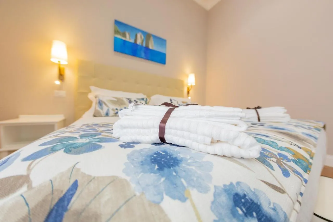Suite Cuorenapoletano Naples Italy