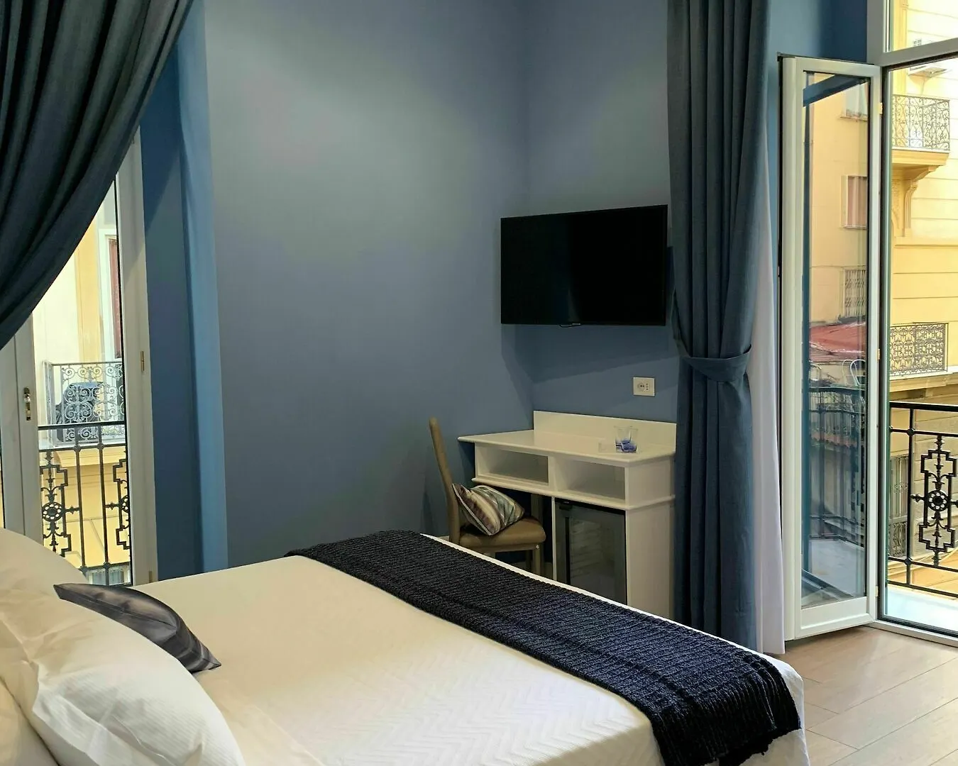 ** Guest house Suite Cuorenapoletano Naples Italy